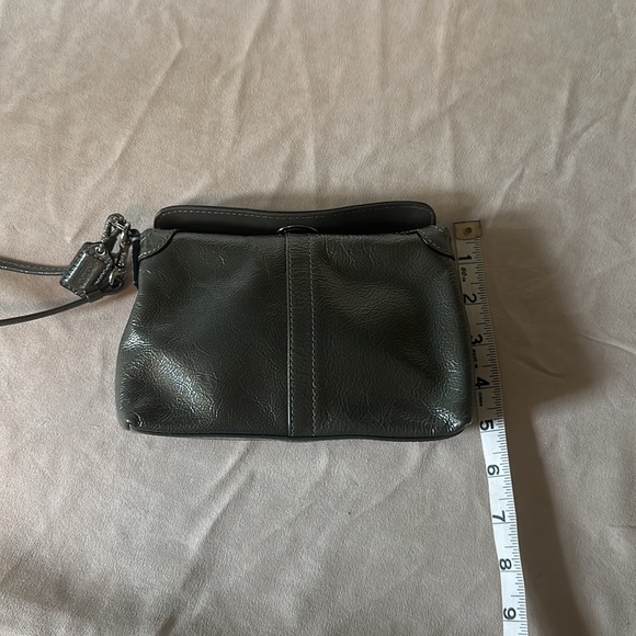 Coach wristlet - Picture 3 of 11
